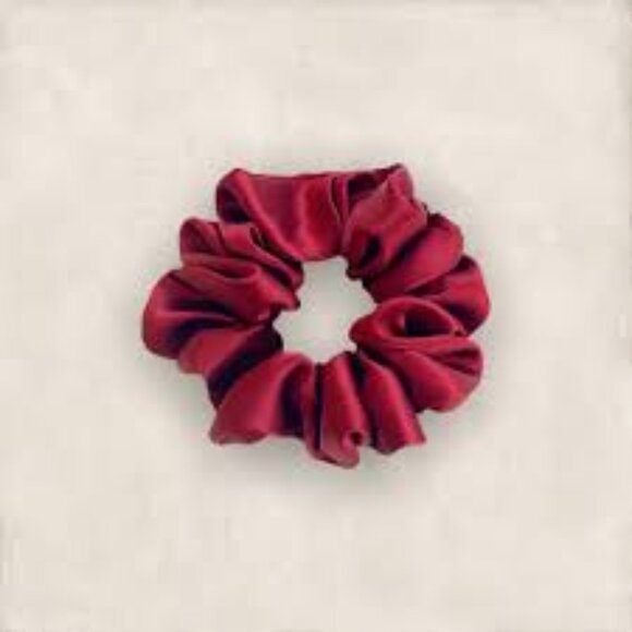 Hask Keratin Protein Deep Conditioner Treatment (3) and Mulberry Silk Scrunchie - Picture 2 of 2